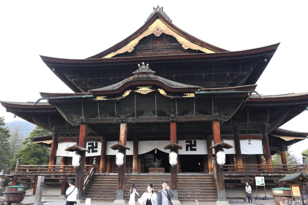 Zenkoji Temple, Buddhist temple Japan, Nagano travel
